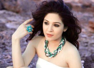 Ayesha Omar Height, Weight, Age, Affairs, Wiki & Facts Ayesha Omar